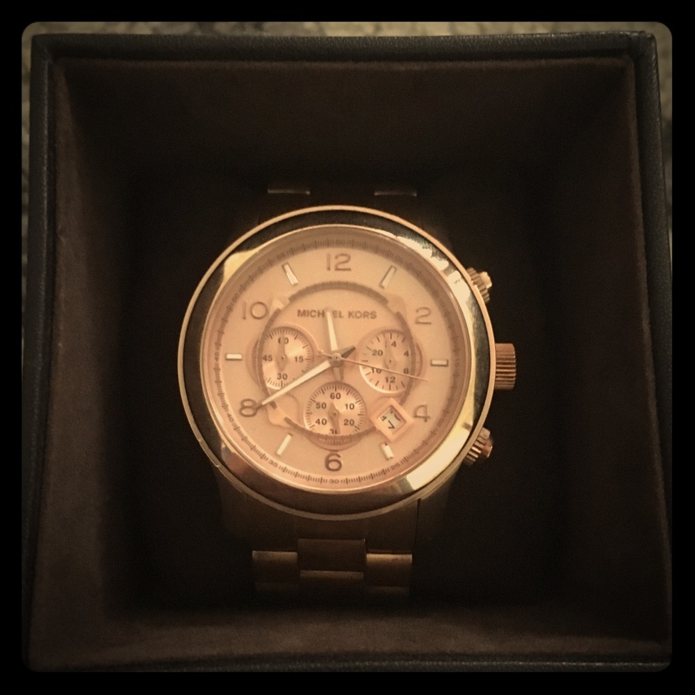 Michael Kors oversized rose gold watch 💕