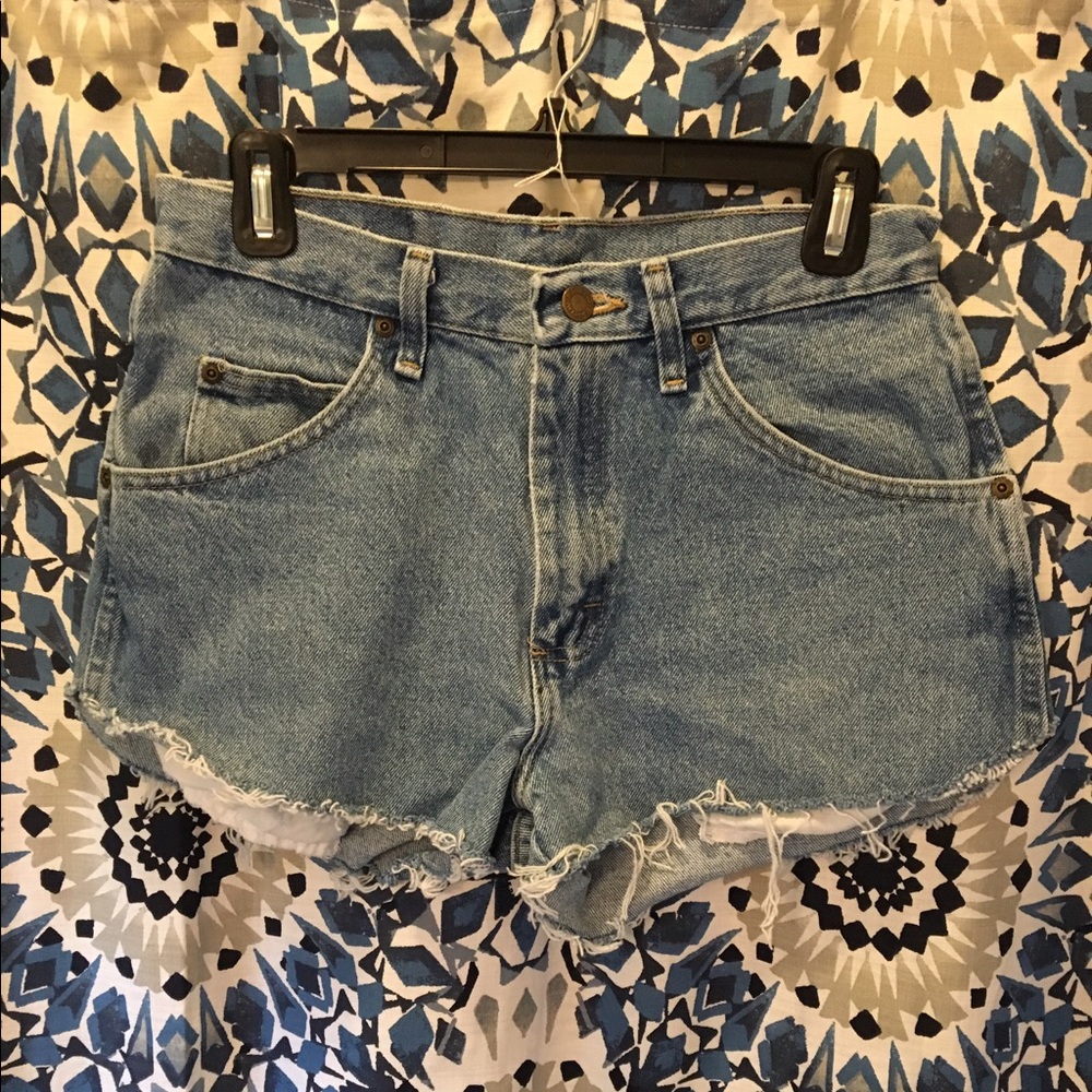 Vintage high waisted wrangler shorts
