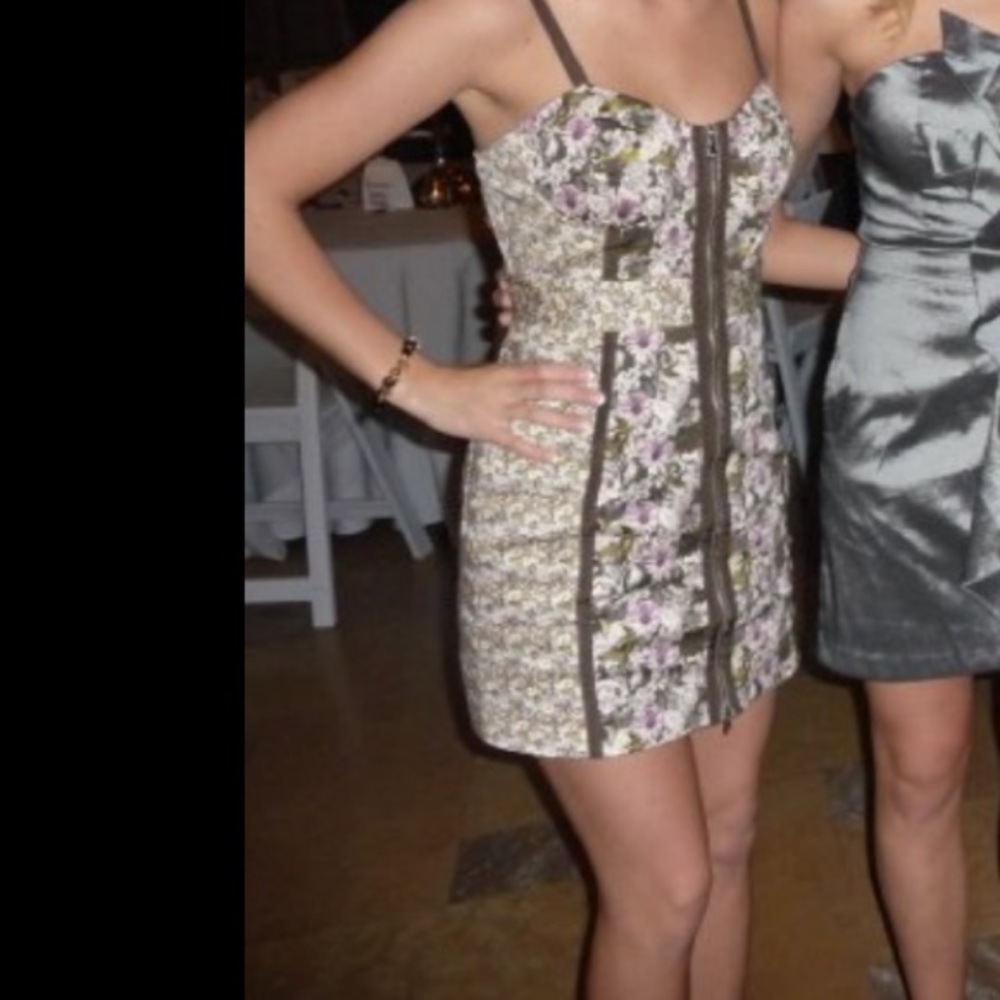 Floral zip dress - Picture 3 of 3