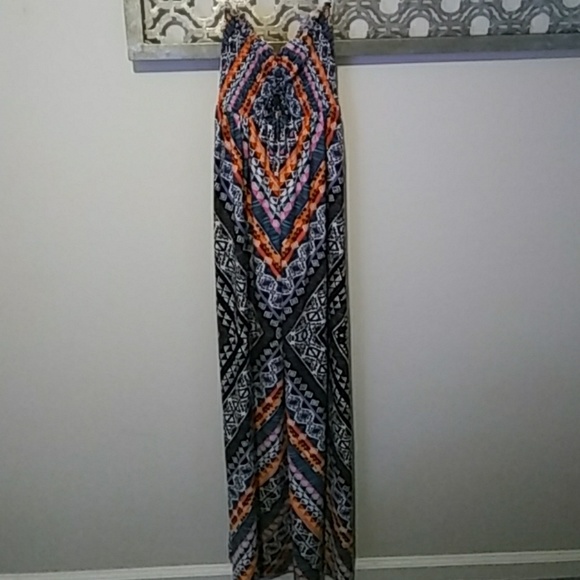 NWT - BOHO / AZTEC MAXI DRESS - Picture 3 of 8