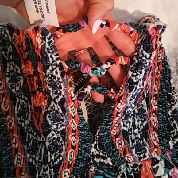 NWT - BOHO / AZTEC MAXI DRESS - Picture 4 of 8