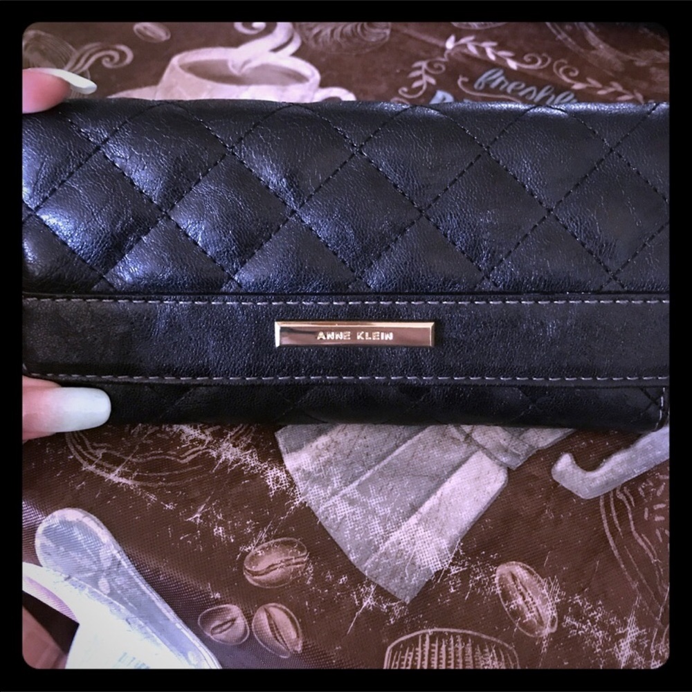 NWOT 2 WALLET from a smoke free pet free home