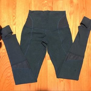 Lululemon leggings size 4