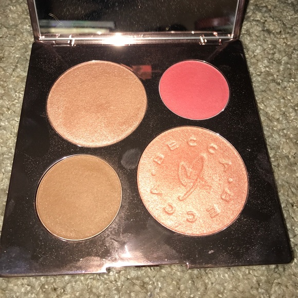 BECCA/x Chrissy Teigen glow face palette - Picture 2 of 3