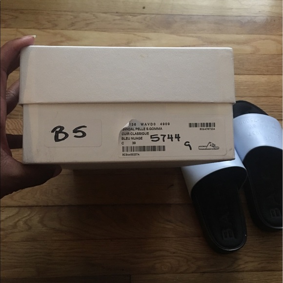 Balenciaga Slides - Picture 4 of 5