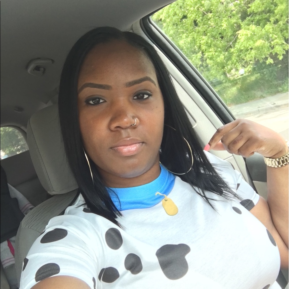 Meet your Posher, Joi