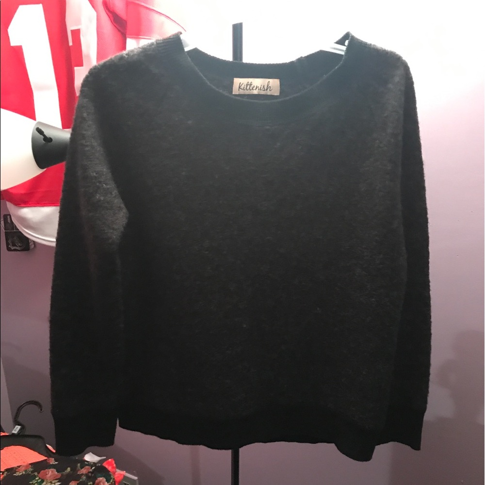 Jessie James decker kittenish heart sweater!