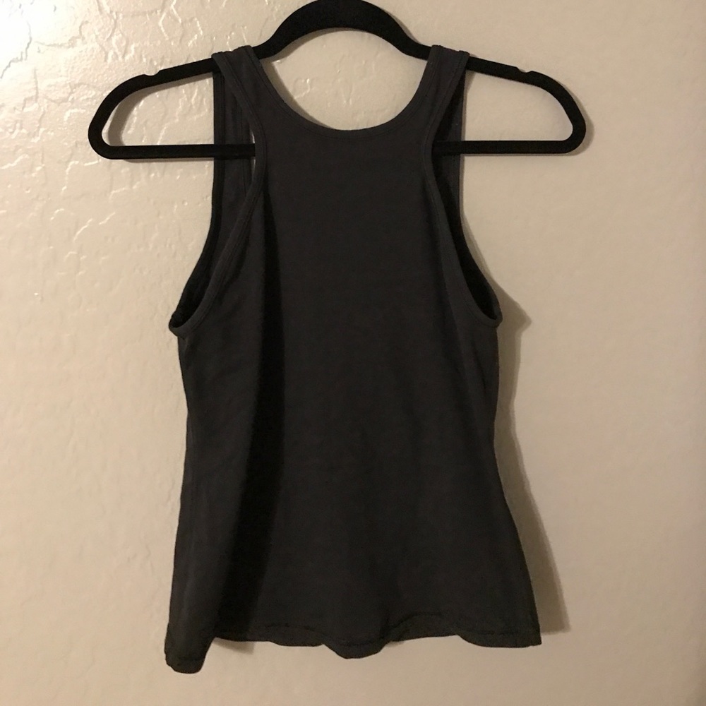 Black lulu tank