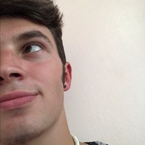 Meet your Posher, Alex