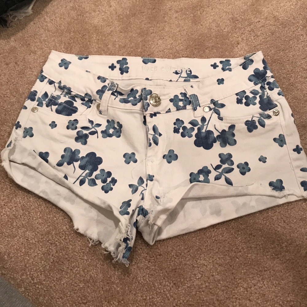 Flower shorts