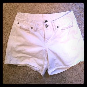 Gap Women's White jeans shorts