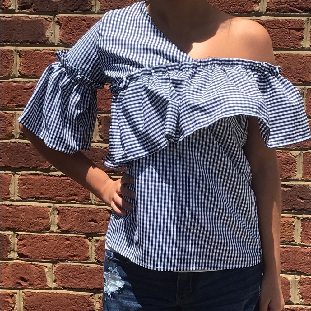 NWT Ruffle One-Shoulder Top