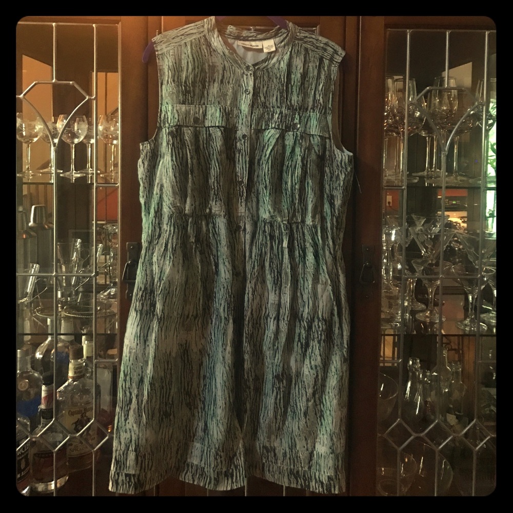 EUC DKNY sleeveless safari dress