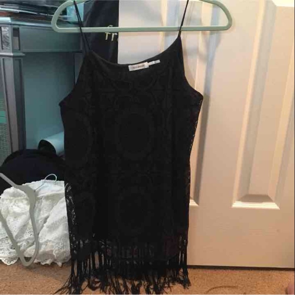 SALE🎉 Black fringe tank
