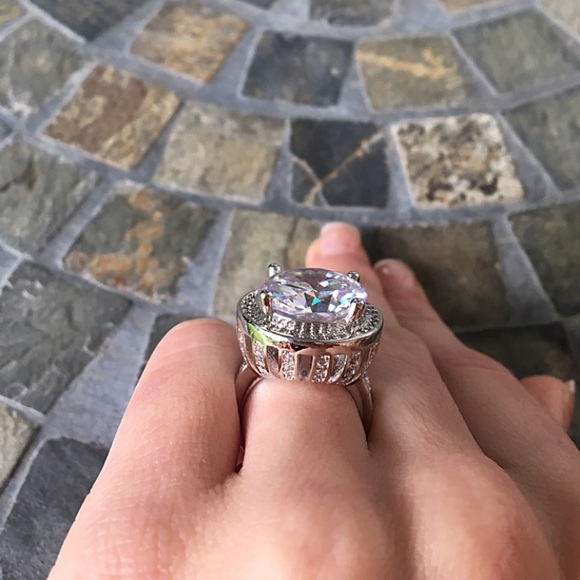 Round Halo Princess Silver Cocktail Wedding Ring - Picture 5 of 7