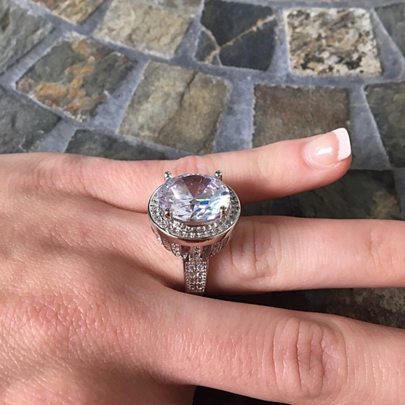 Round Halo Princess Silver Cocktail Wedding Ring - Picture 6 of 7