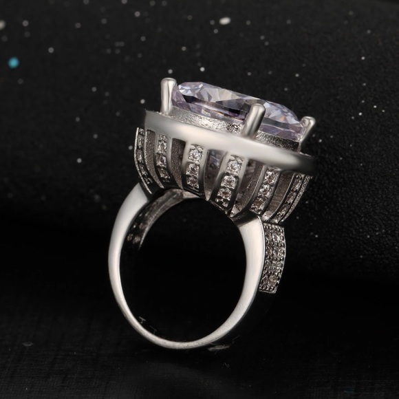 Round Halo Princess Silver Cocktail Wedding Ring - Picture 3 of 7