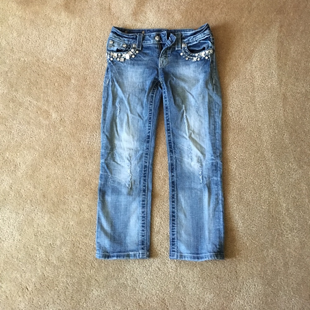 Miss me cuff Capri jeans (slightly damaged)