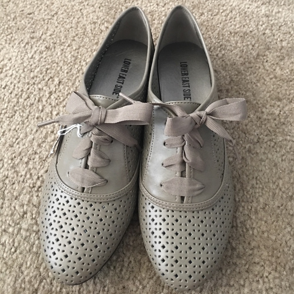 Women's size 8 "Lower East Side" brand