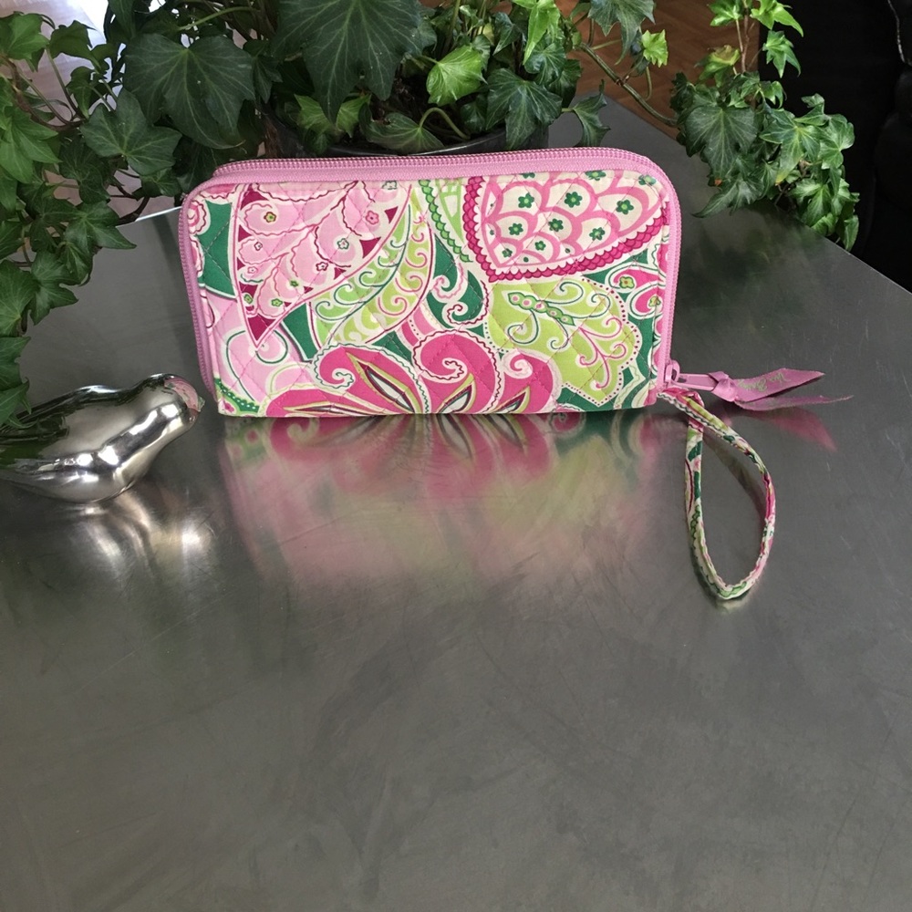 Vera Bradley Wallet/ Wristlet/ Pinwheel Pink/