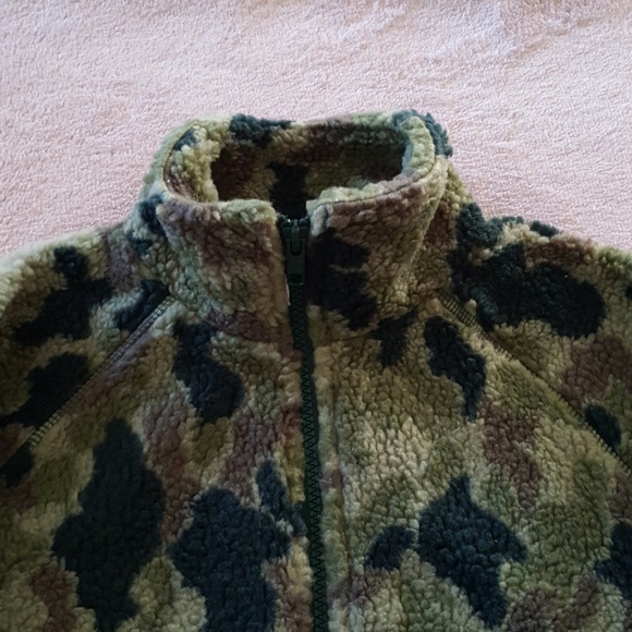 GAP Boys Fleece Camo Jacket - Picture 4 of 7