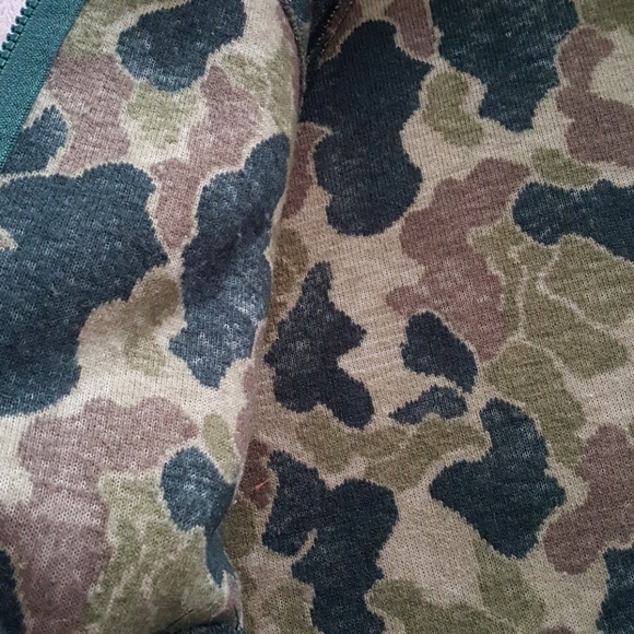 GAP Boys Fleece Camo Jacket - Picture 6 of 7