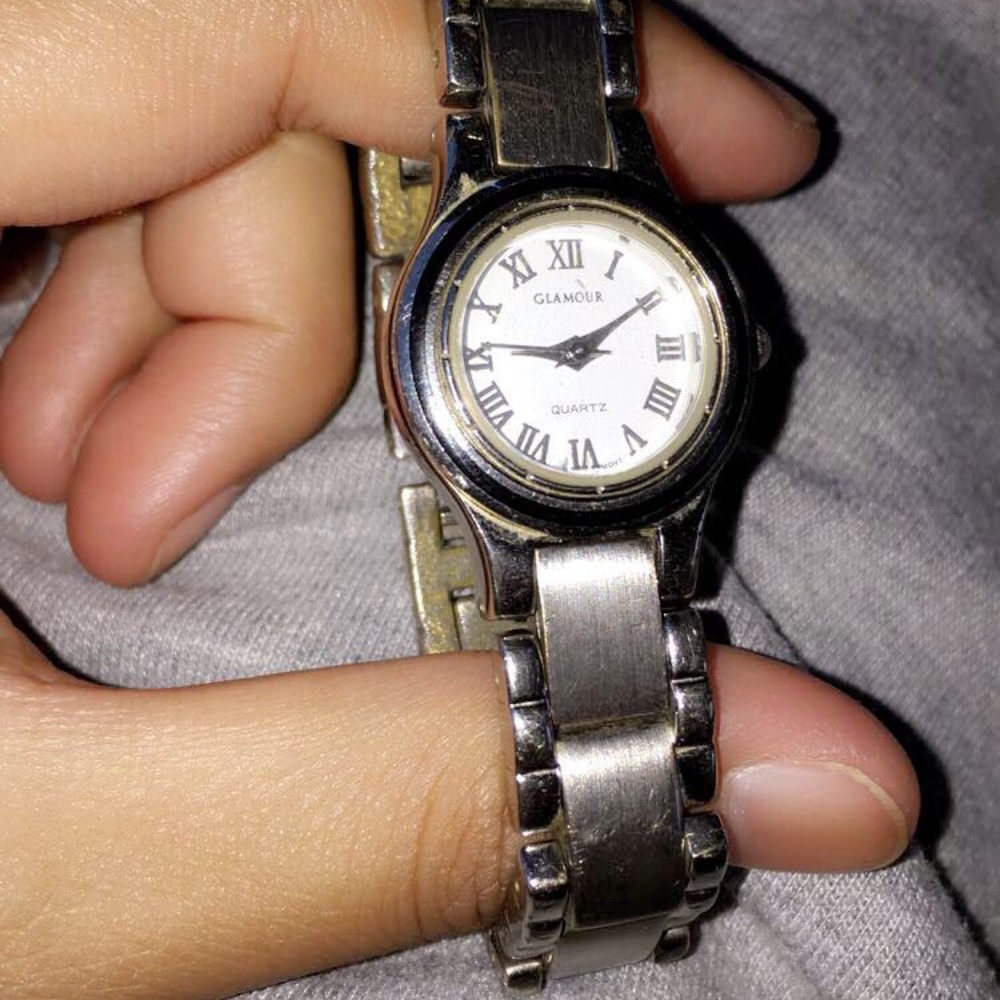 M.W.CO. Glamor Quarts Wrist Watch