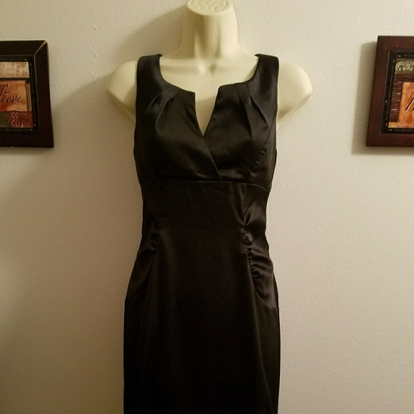 London Times Dresses & Skirts - L/N Black Satin Evening Dress London Times Sz. 4