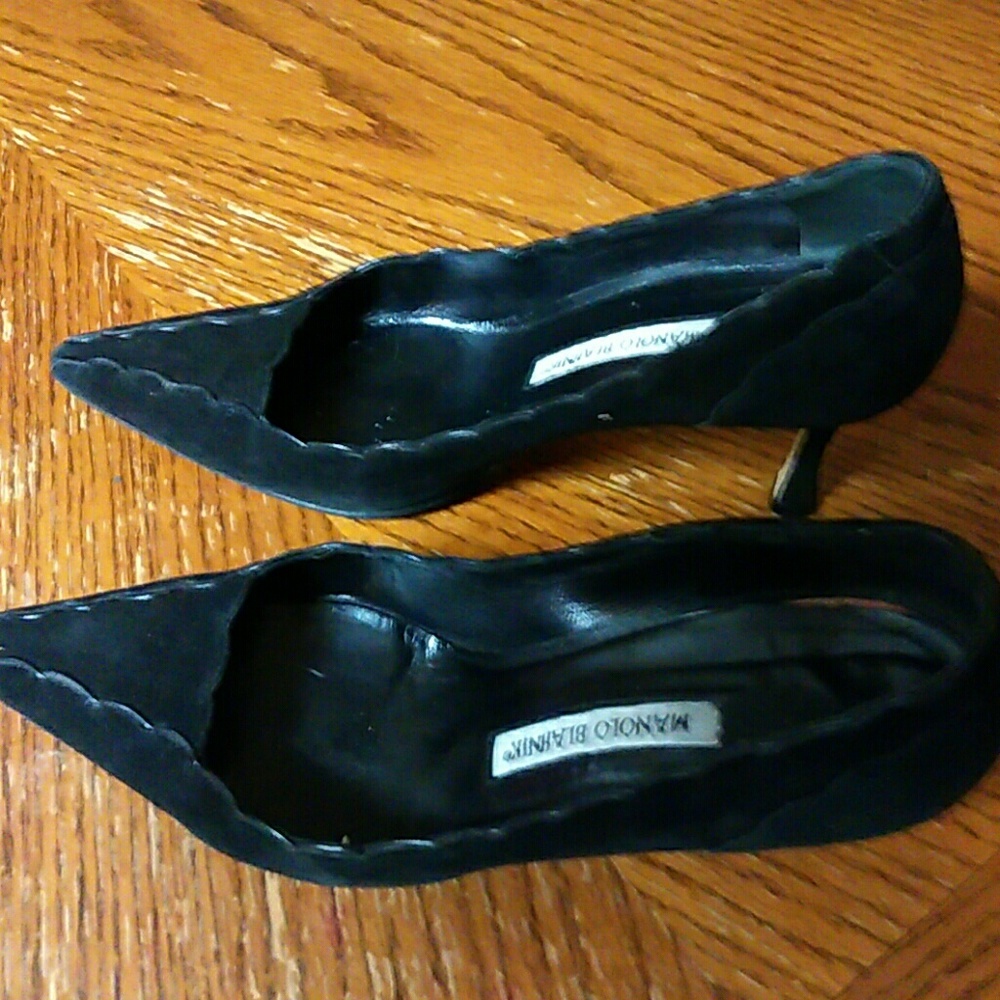 Gorgeous Manolos! Offers welcome!