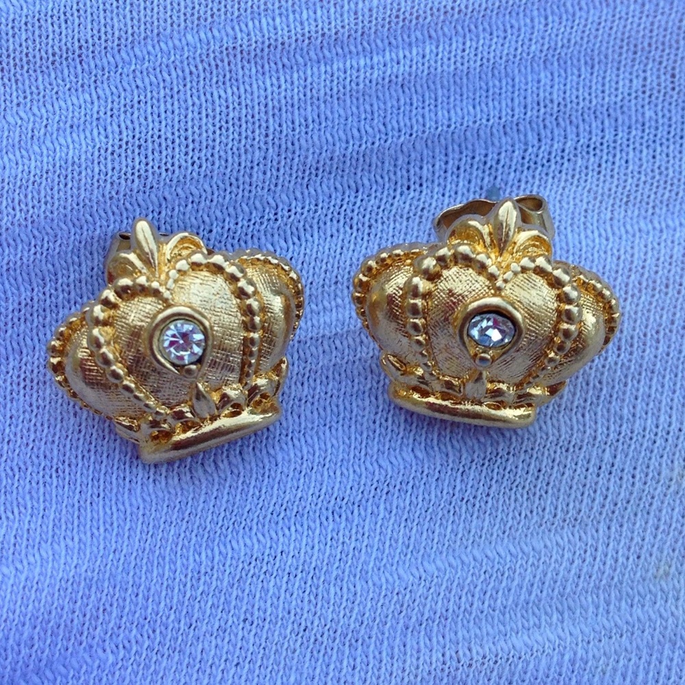 👑Royal Crown earrings 👑