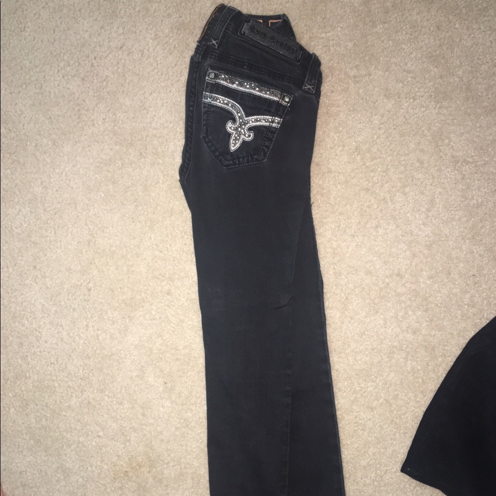 Skinny jeans rock revival