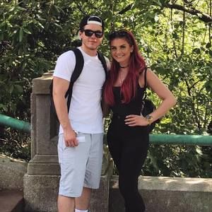 Meet your Posher, Alice