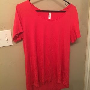 Lularoe Classic Tee
