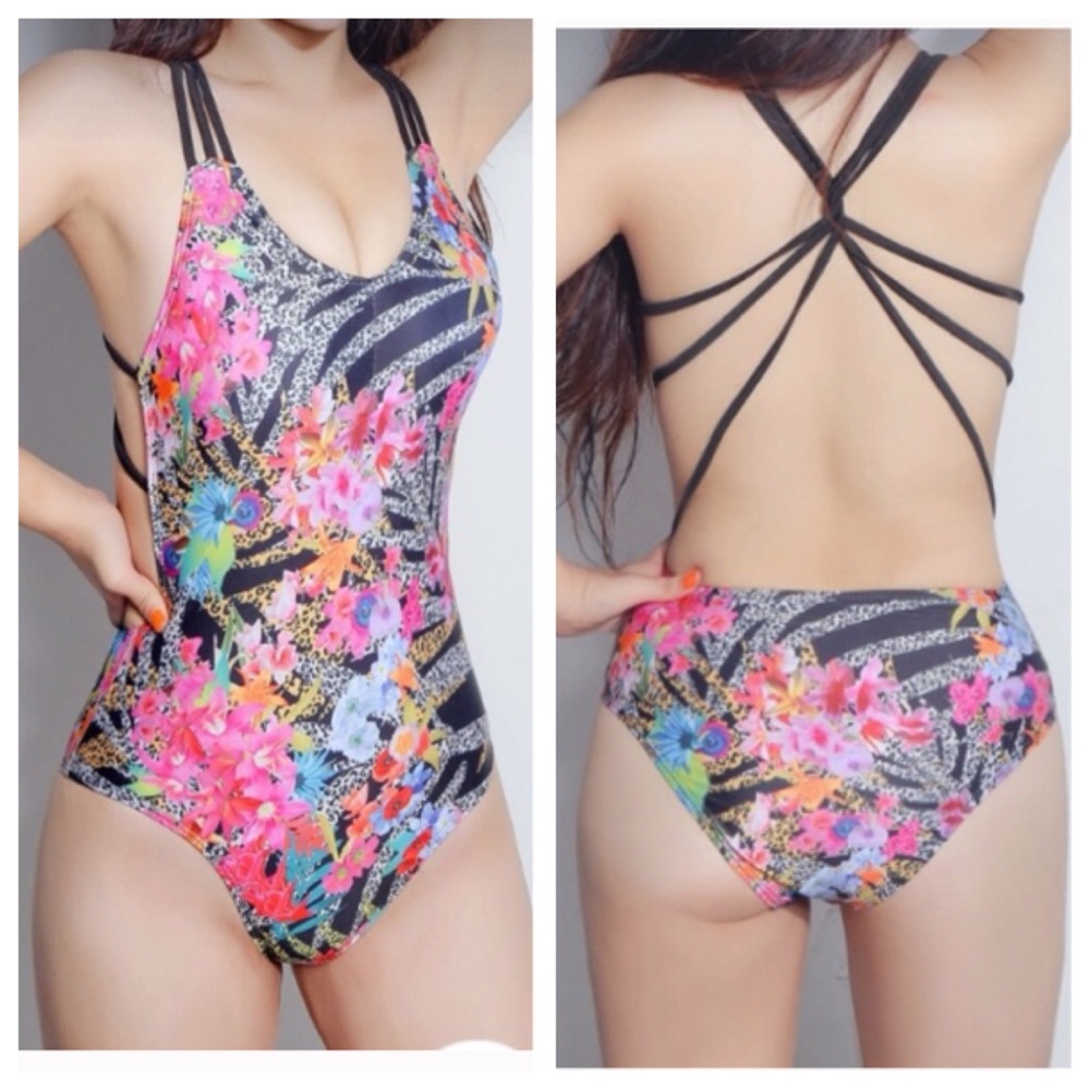 Multi-Color Floral strappy back swimsuit