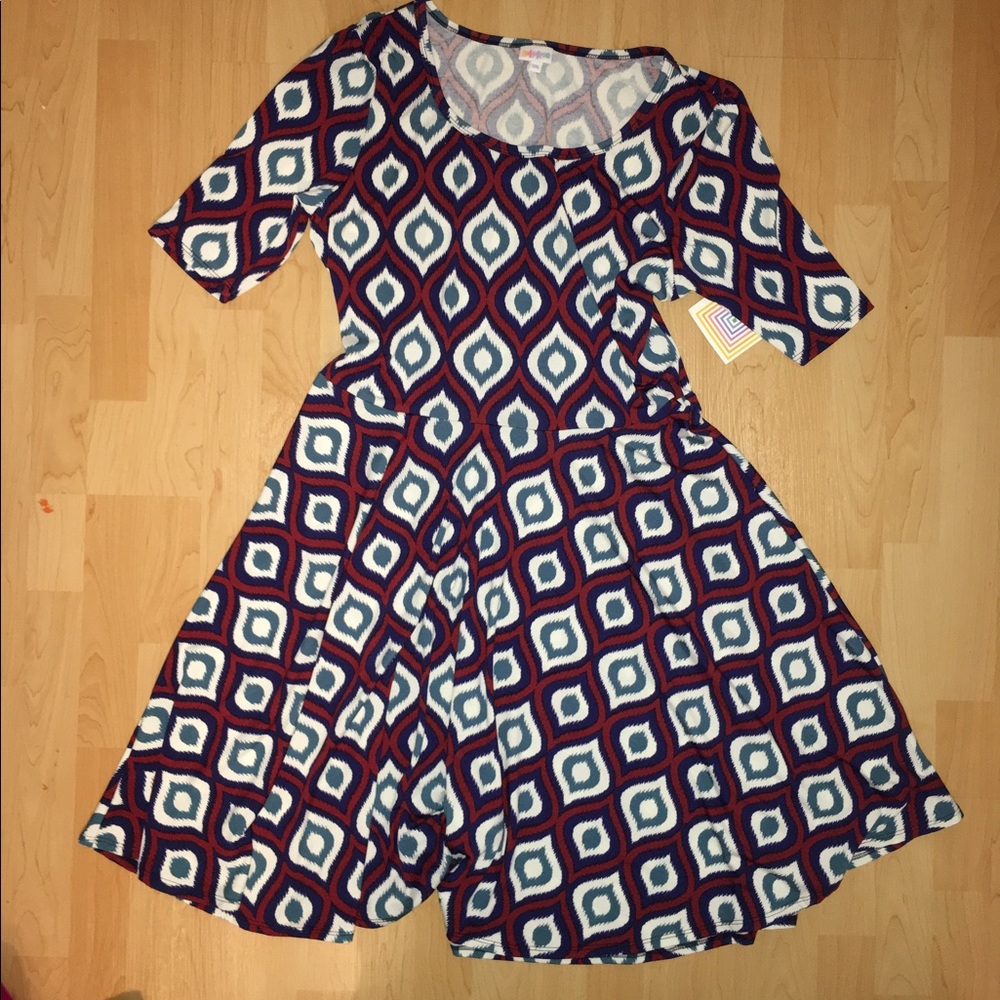 Fall colors! NWT Lularoe Nicole dress