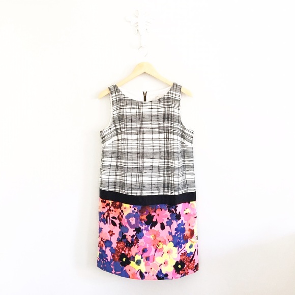 LOFT Dresses & Skirts - Ann Taylor LOFT Mod Floral Plaid Shift Dress