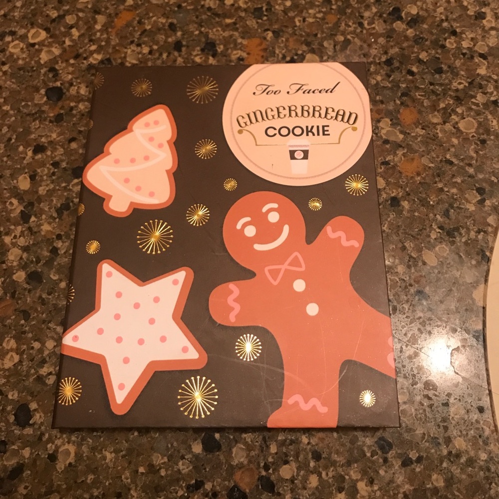 Too faced gingerbread cookie palette