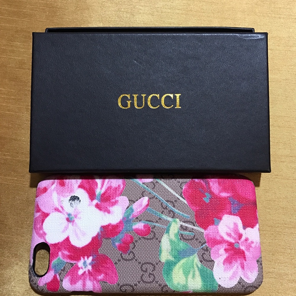 NEW IPHONE 6 Plus Gucci case ‼️ Box included *
