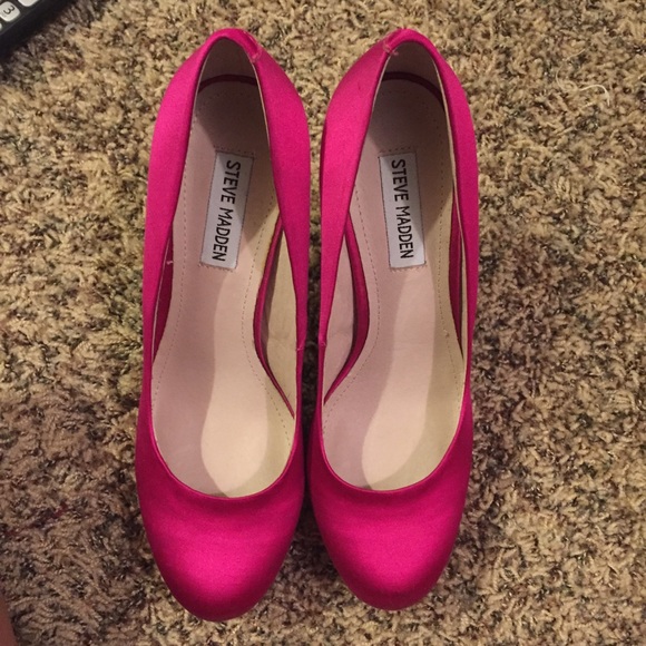 💎 SOLD 💎 Gorgeous Steve Madden stilettos - Picture 4 of 5