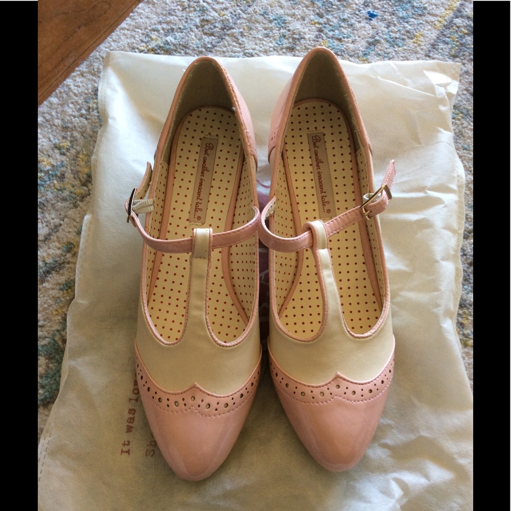 B.A.I.T Ione in fairy pink size 10.