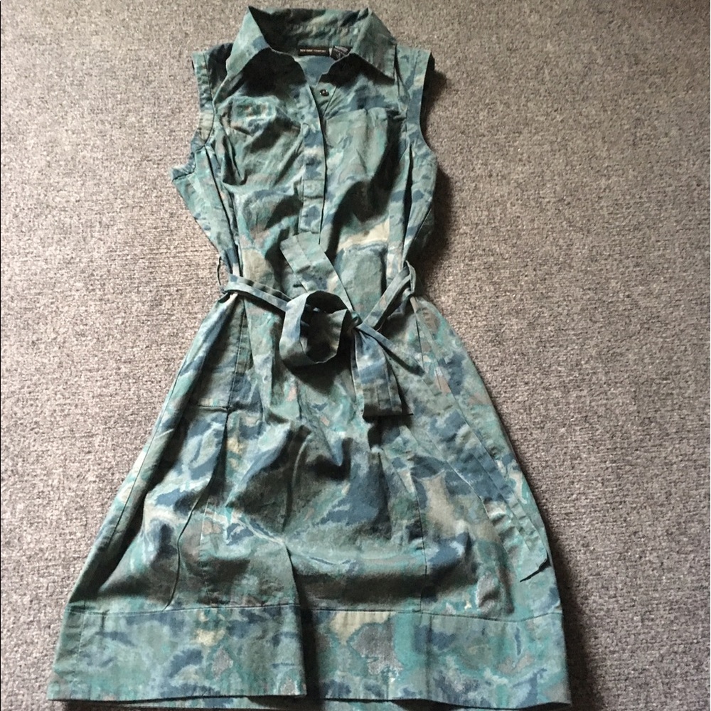 New York & Company midi dress with pockets