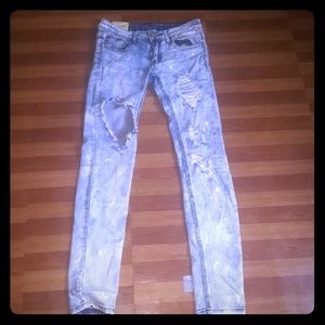 Ripped jeans (light blue)