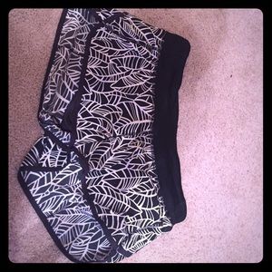 Lululemon speed shorts size 8