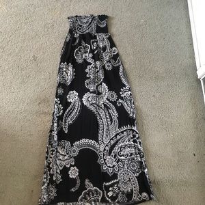 Black/white paisley strapless maxi dress.