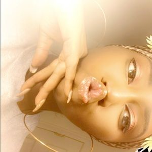 Meet your Posher, Dasani