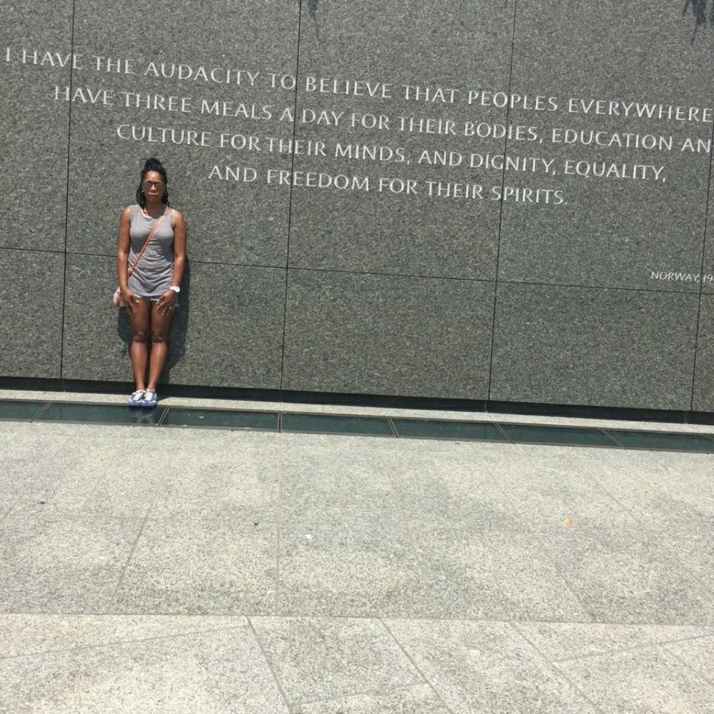 Meet your Posher, Anitra