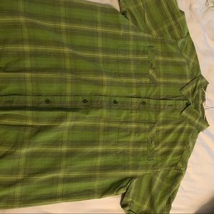 Mountain hardware short sleeve