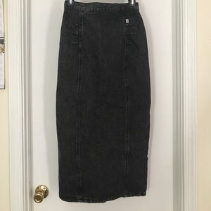 Vintage Black GUESS Midi Jean Skirt