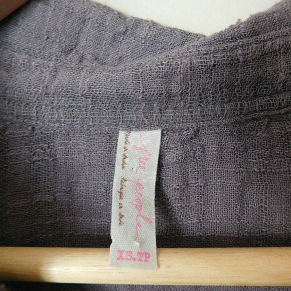 *SOLD*      Free People Gray Button Down Blouse - Picture 3 of 7