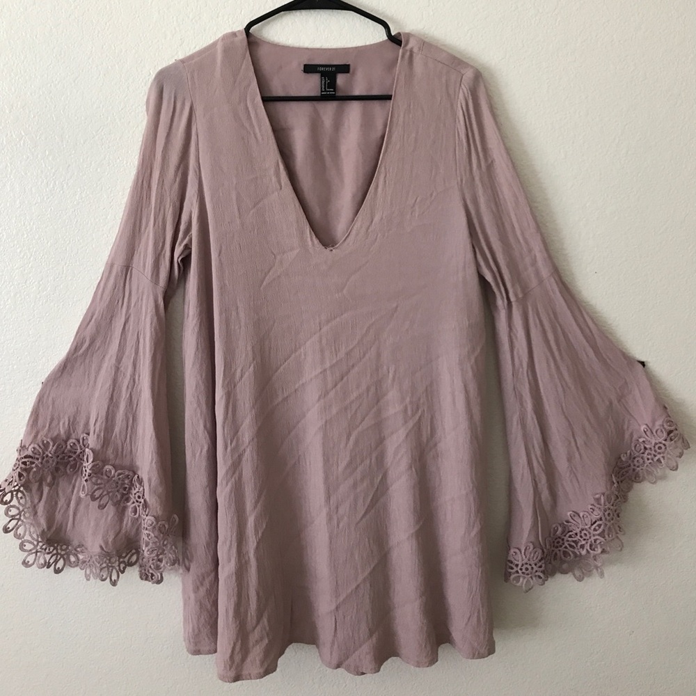 Flowey Sleeve Dress